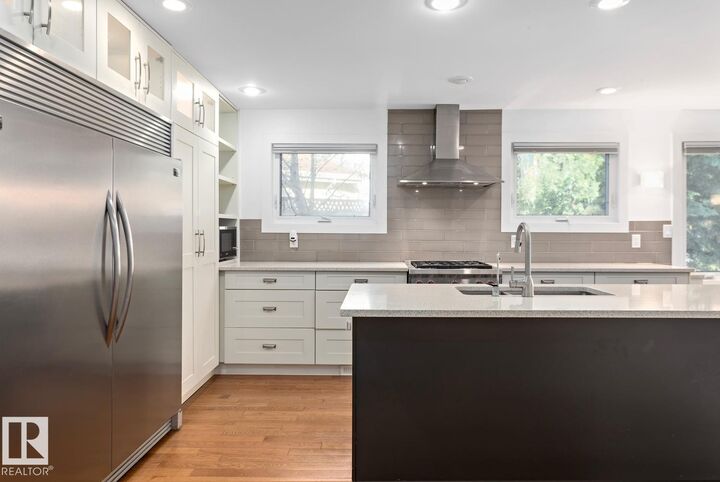 Property Photo:  239 Wakina Drive NW  AB T5T 2X6 