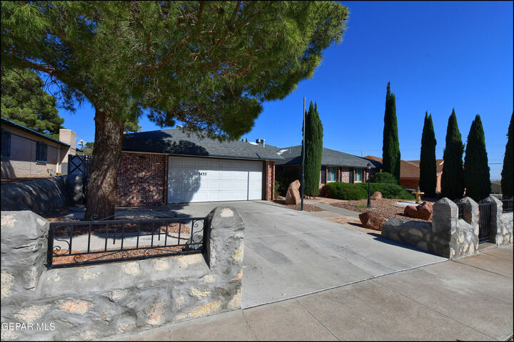 Property Photo:  3433 Clearview Lane Lane  TX 79904 