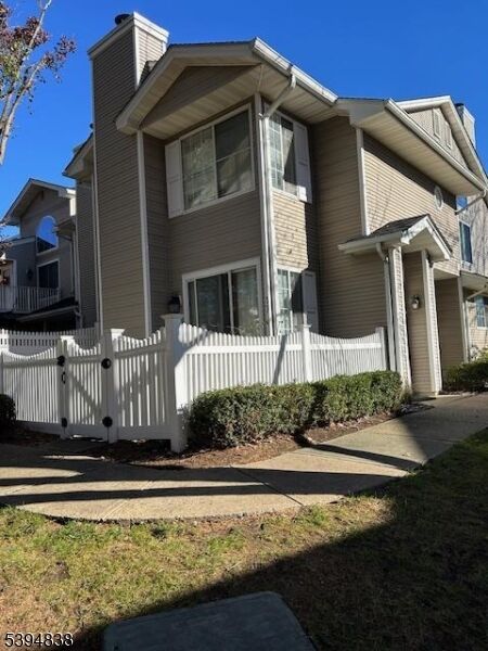 Property Photo:  17 Crestmont Road Ondo  NJ 07921 