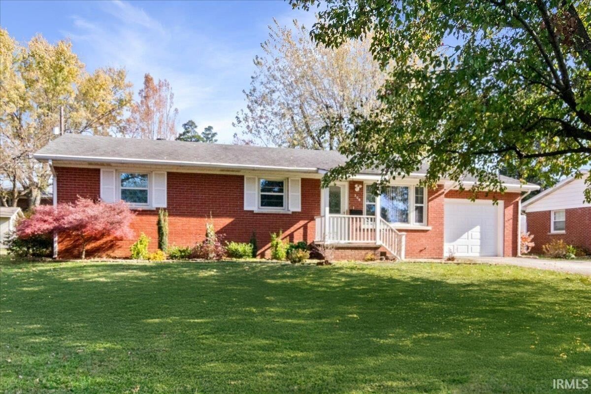 Property Photo:  306 Harding Avenue  IN 47670 