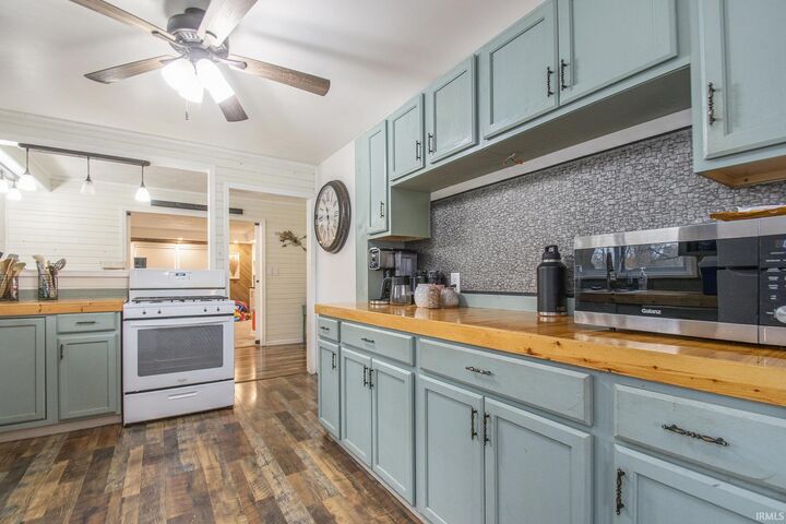 Property Photo:  58489 County Road 9  IN 46517-2259 