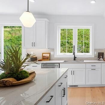 Property Photo: 5106 Teaberry Lane 33 NY 12524