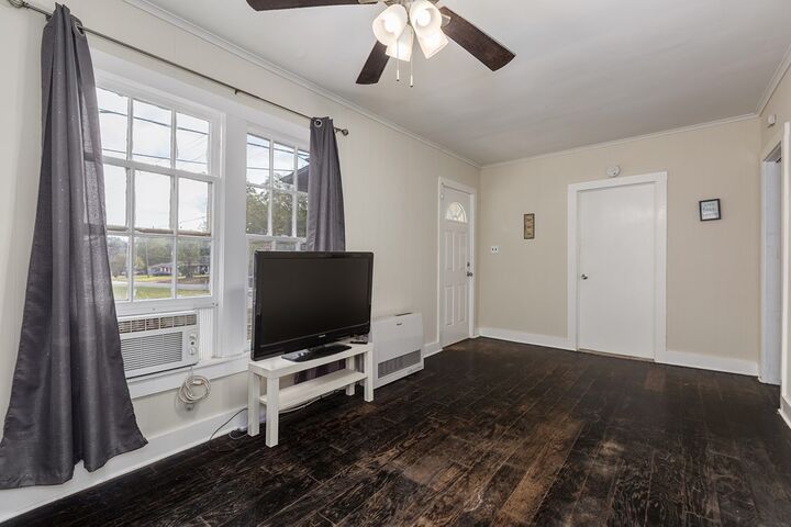 Property Photo:  712 Hoo Hoo Avenue  TX 75904 