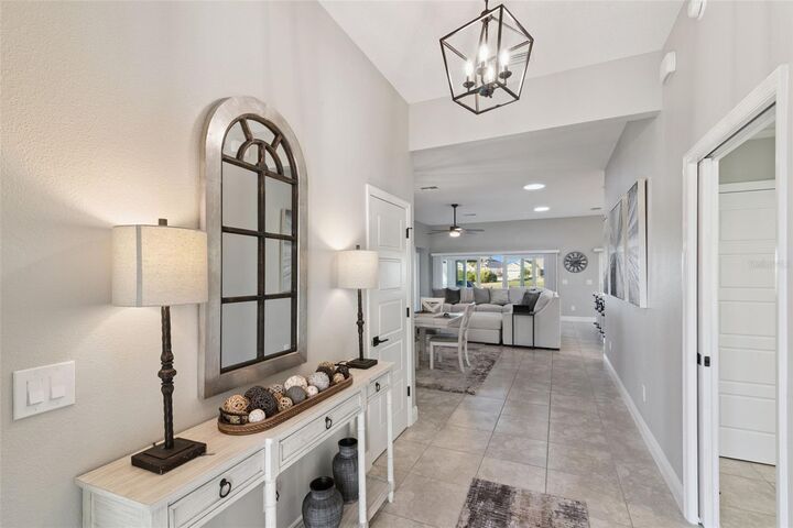 Property Photo:  1399 Kenneth Street  FL 34762 