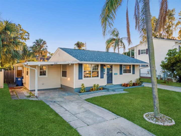 Property Photo: 200 82nd Avenue N FL 33702