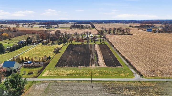 Property Photo:  2335 W 211th Street  IN 46069 