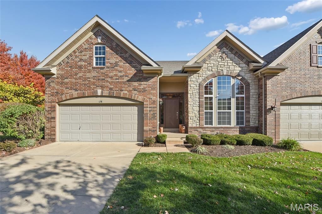 Property Photo: 128 Kendall Bluff Court MO 63017