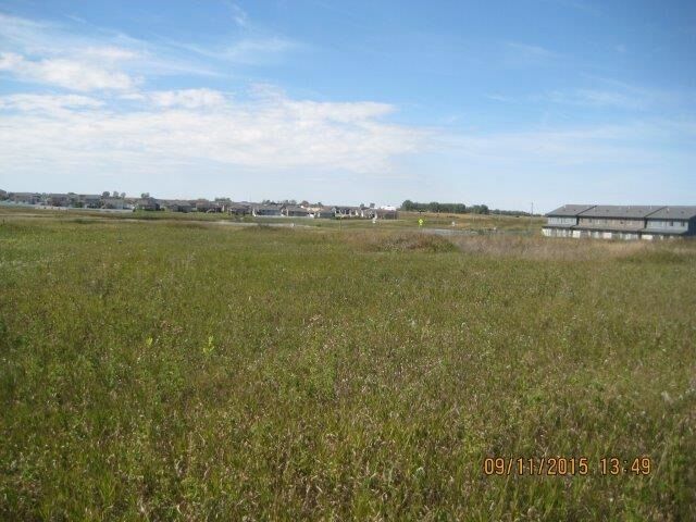 Property Photo: 916 & 918 26 1/2 Ave NW ND 58703