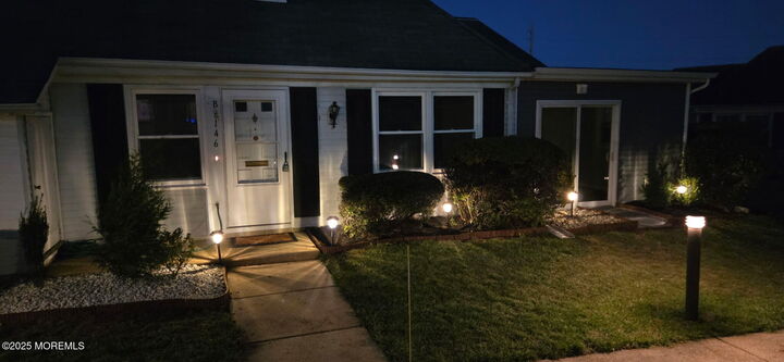 Property Photo:  146B Old Nassau Road  NJ 08831 