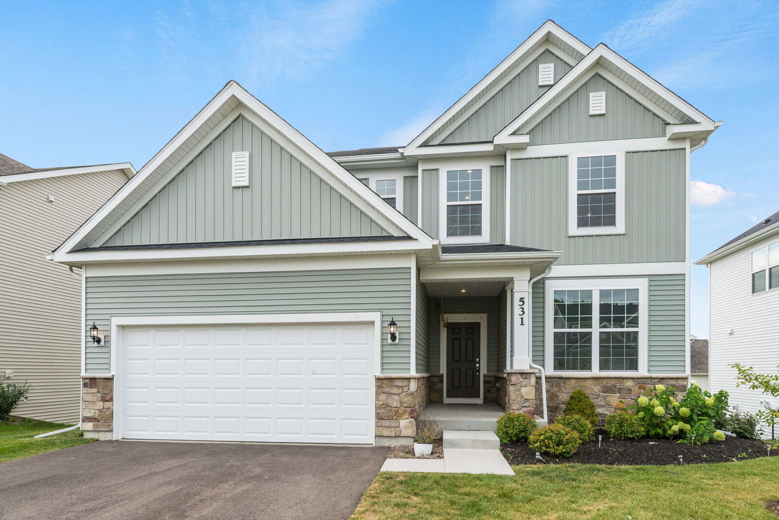 Property Photo:  531 Alpine Drive  IL 60102 