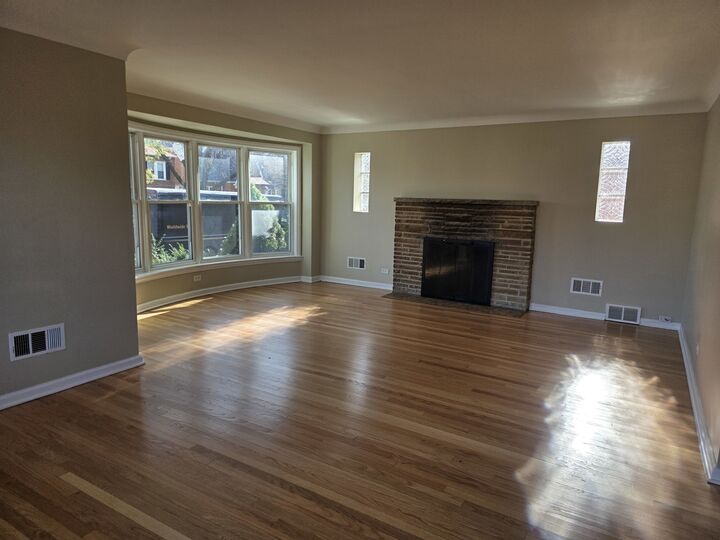 Property Photo:  9514 S Bell Avenue  IL 60643 