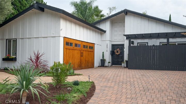 28916 Valley Heights  Agoura Hills CA 91301 photo