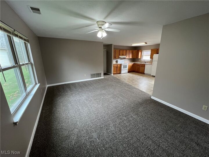 Property Photo:  406 Orchard Hill  OH 44431 