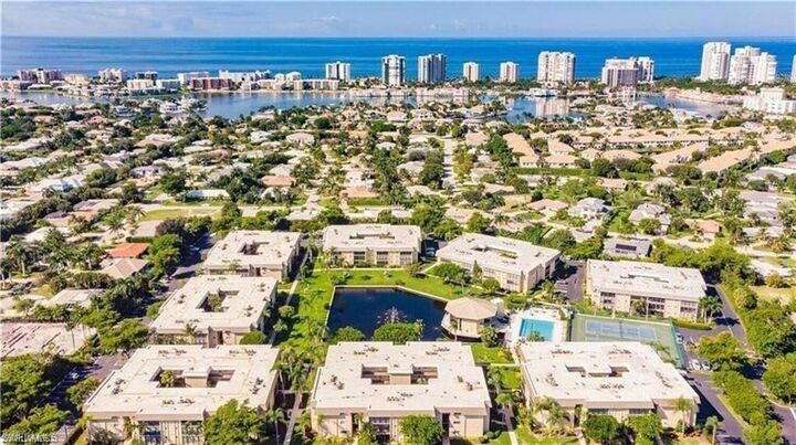 Property Photo: 788 Park Shore Dr A19 FL 34103