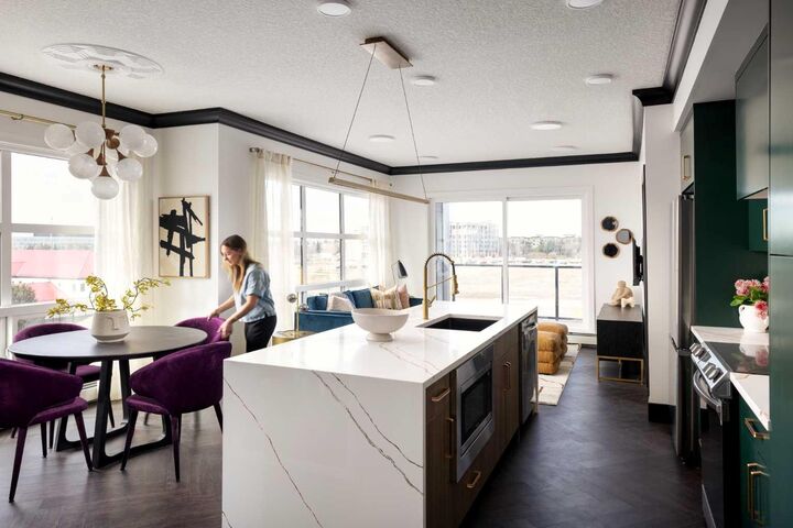 330 Dieppe Drive SW 503  Calgary AB T3E 2L4 photo