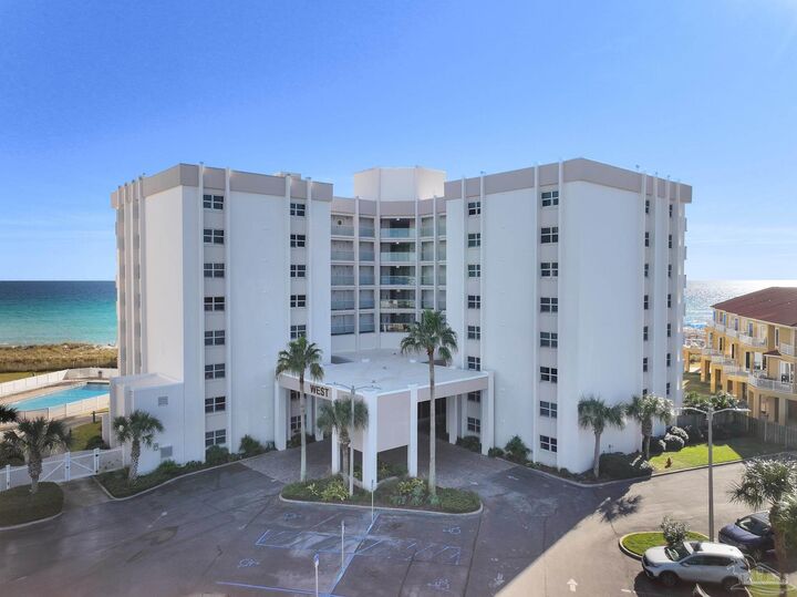 Property Photo:  1600 Via Deluna Dr 501-B  FL 32561 