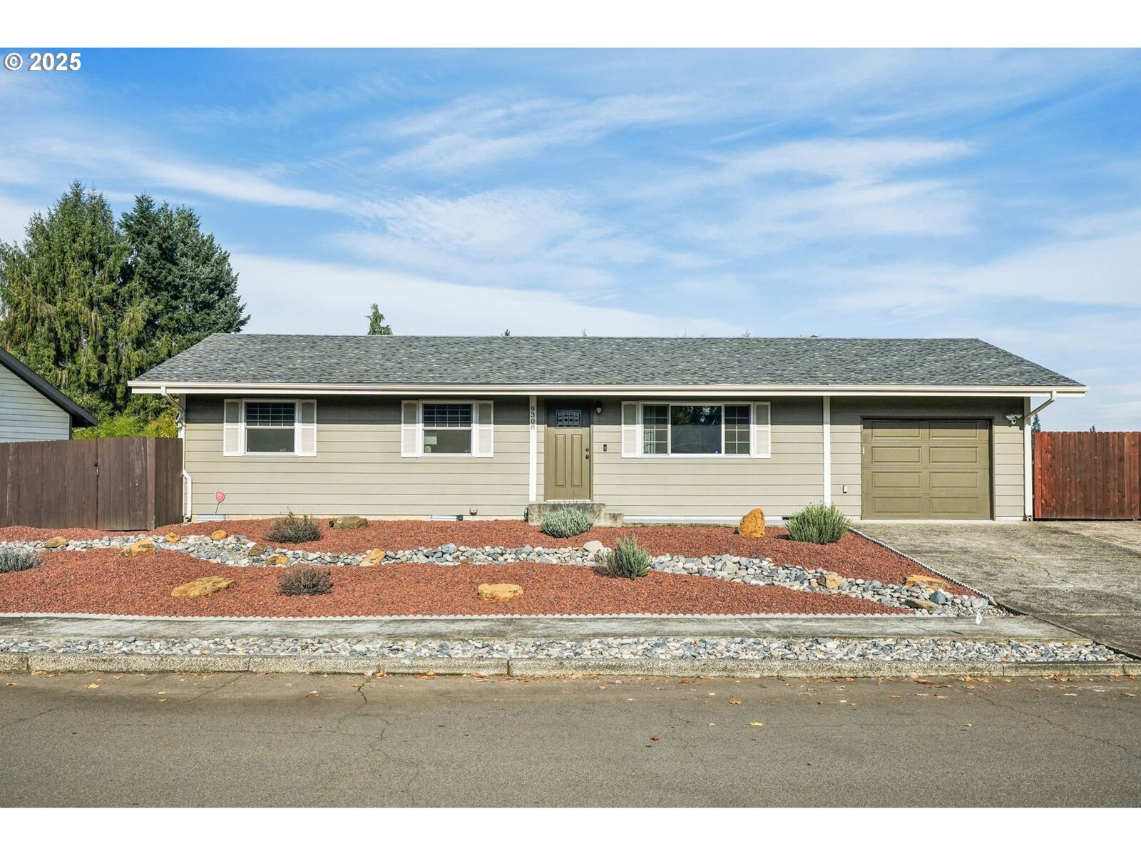 Property Photo: 9308 NE 73rd St WA 98662