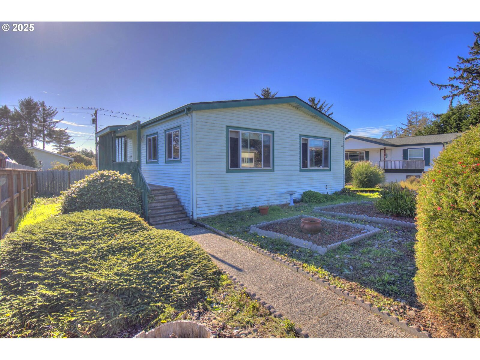 Property Photo:  1109 Rowland Ln  OR 97415 