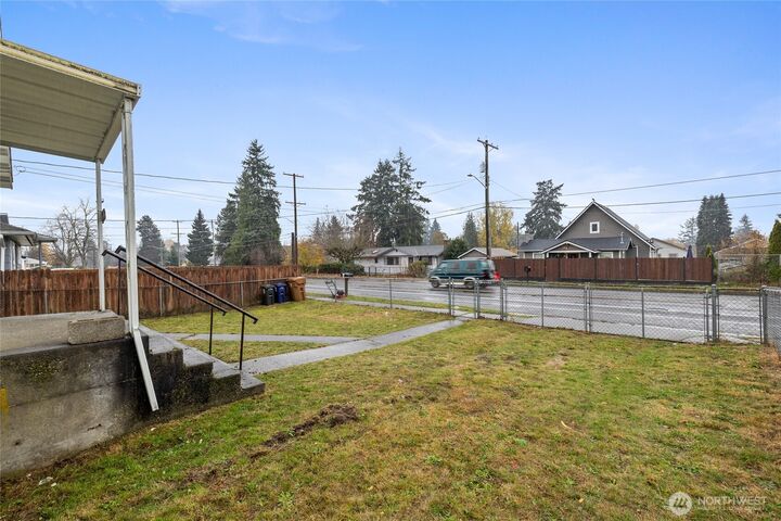 Property Photo: 8815 Yakima Avenue S WA 98444