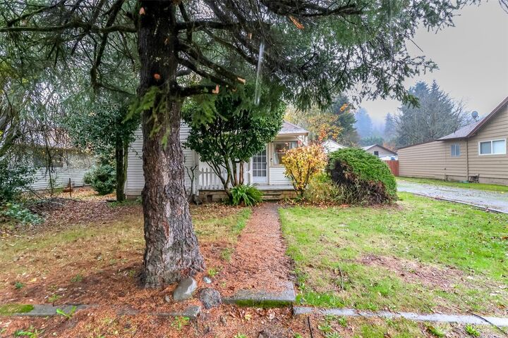Property Photo:  31704  102nd Avenue SE  WA 98092 