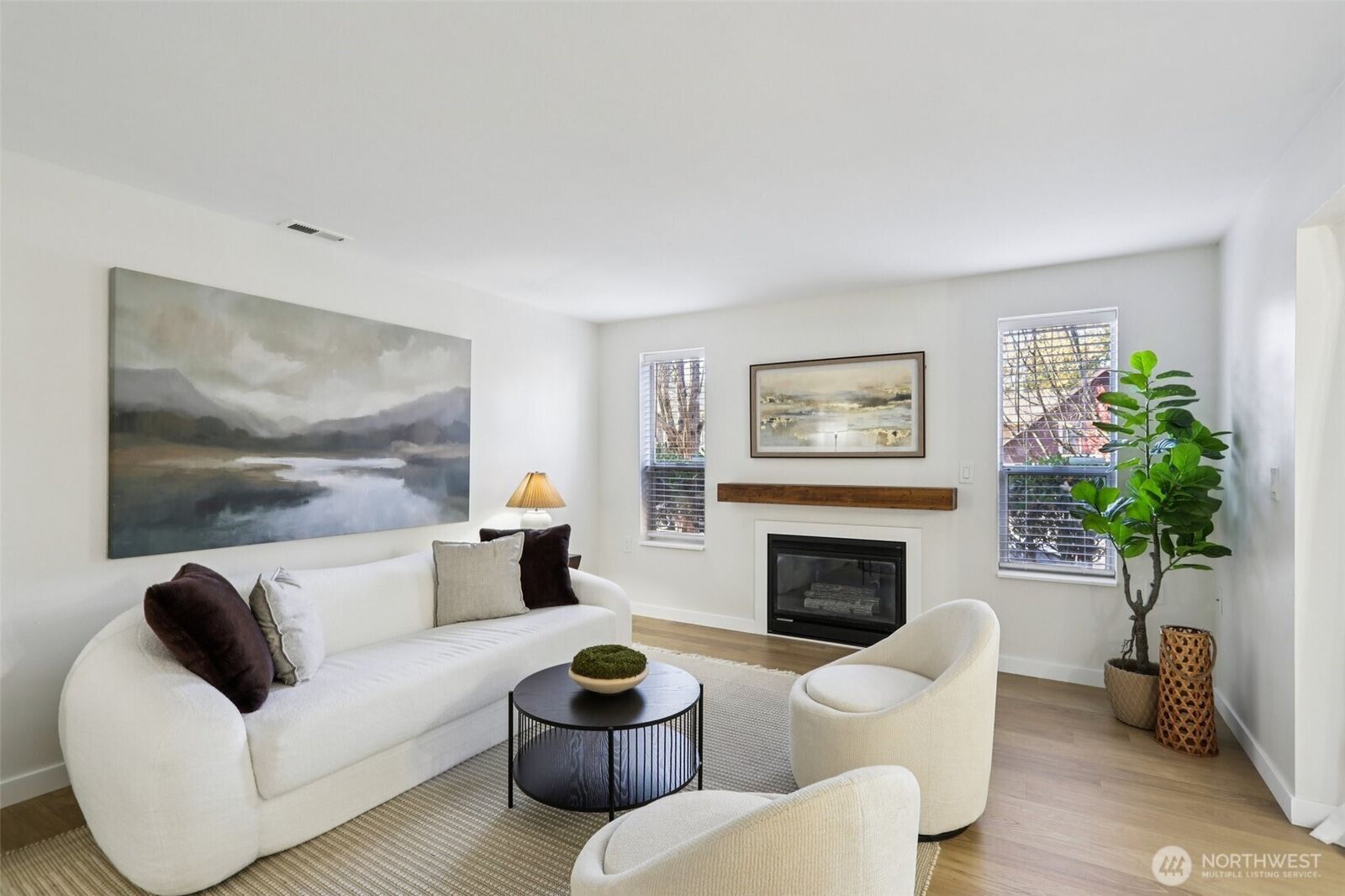 Property Photo:  3939  10th St SE B1  WA 98374 