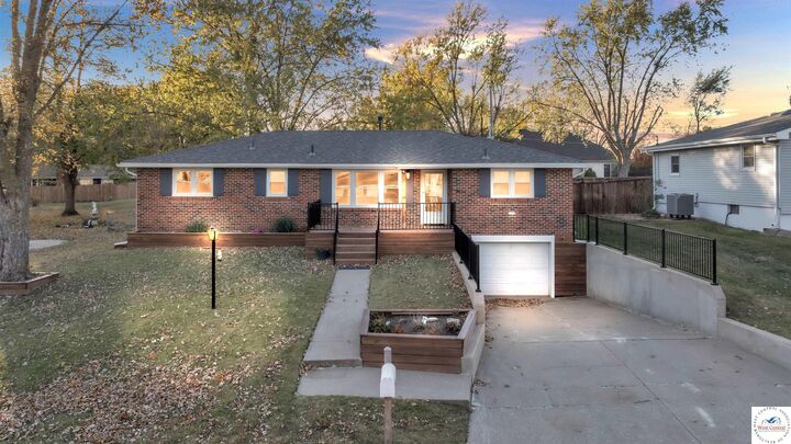 Property Photo:  2404 S Quincy  MO 65301 