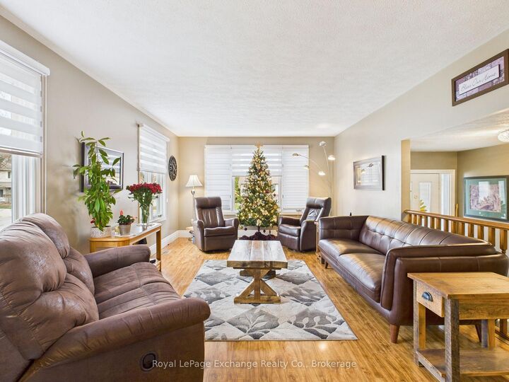 Property Photo: 502 Lynden Crescent ON N2Z 3B1