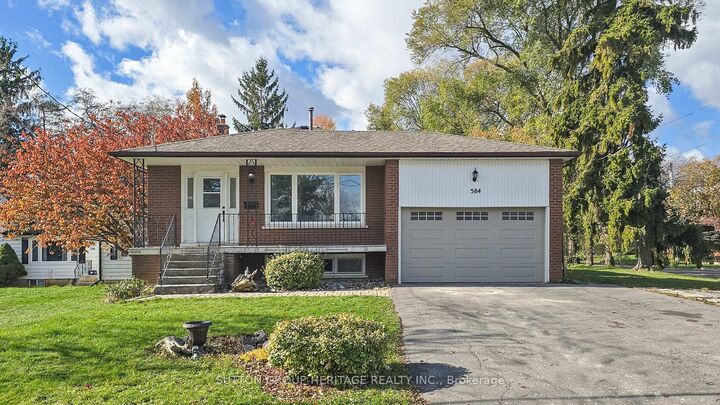584 Westshore Boulevard  Pickering ON L1W 2T7 photo
