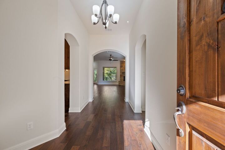 Property Photo: 102 Cedar Glen Cove TX 78734