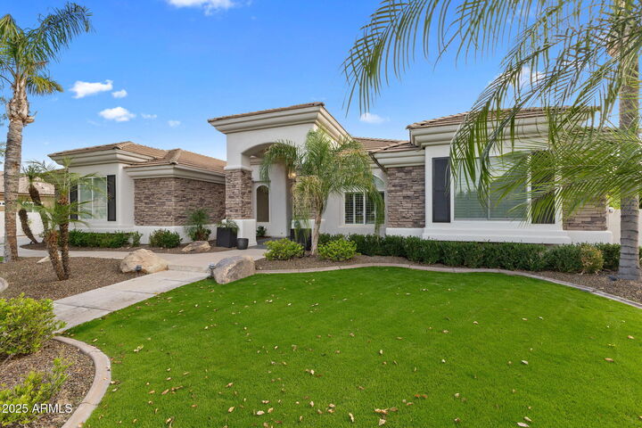 Property Photo:  2625 N 24th Street 3  AZ 85213 