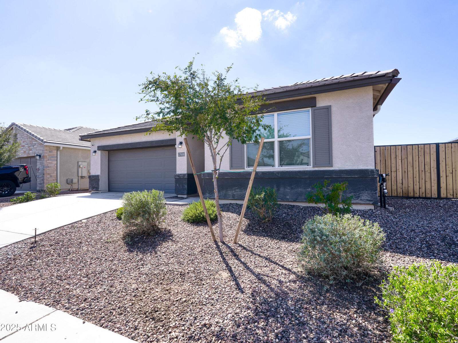 Property Photo:  37008 N Aleutian Drive  AZ 85143 