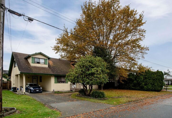 Property Photo: 4457 46B Street BC V4K 2M8