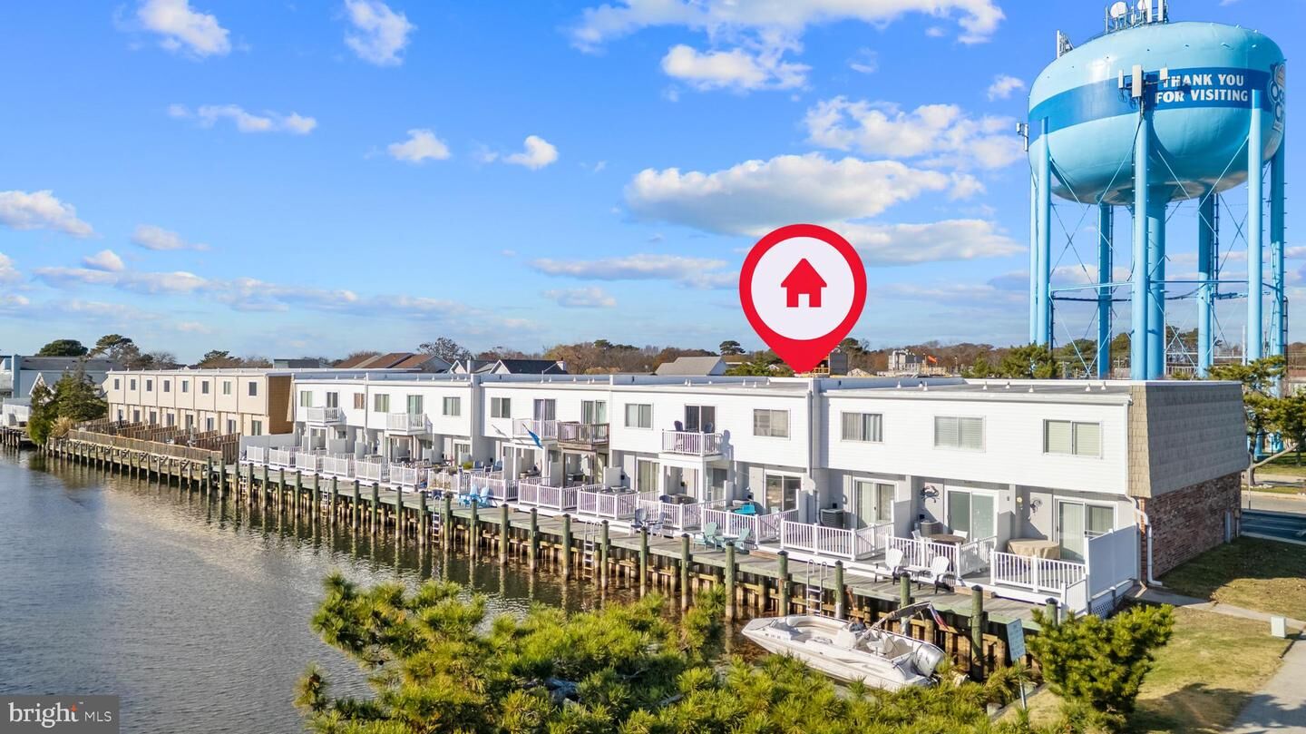 Property Photo:  207 136th Street 207  MD 21842 