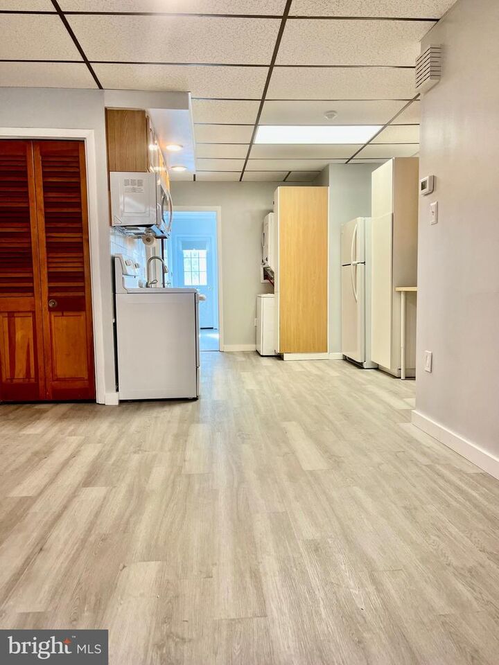 Property Photo: 1304 Jackson Street 1 PA 19148