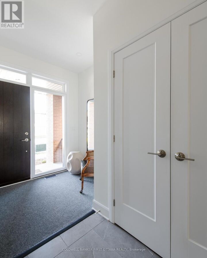 Property Photo:  1702 Rotterdam Circle  ON K2W 0N5 