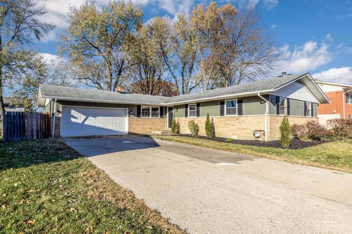 712 Daphne Court  Forest Park OH 45240 photo