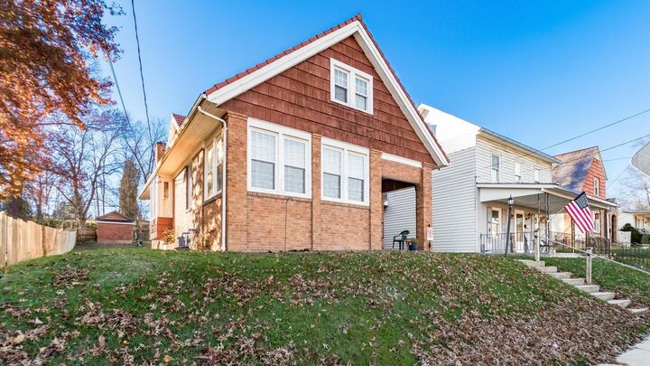 Property Photo:  213 N Main Street  OH 43777 