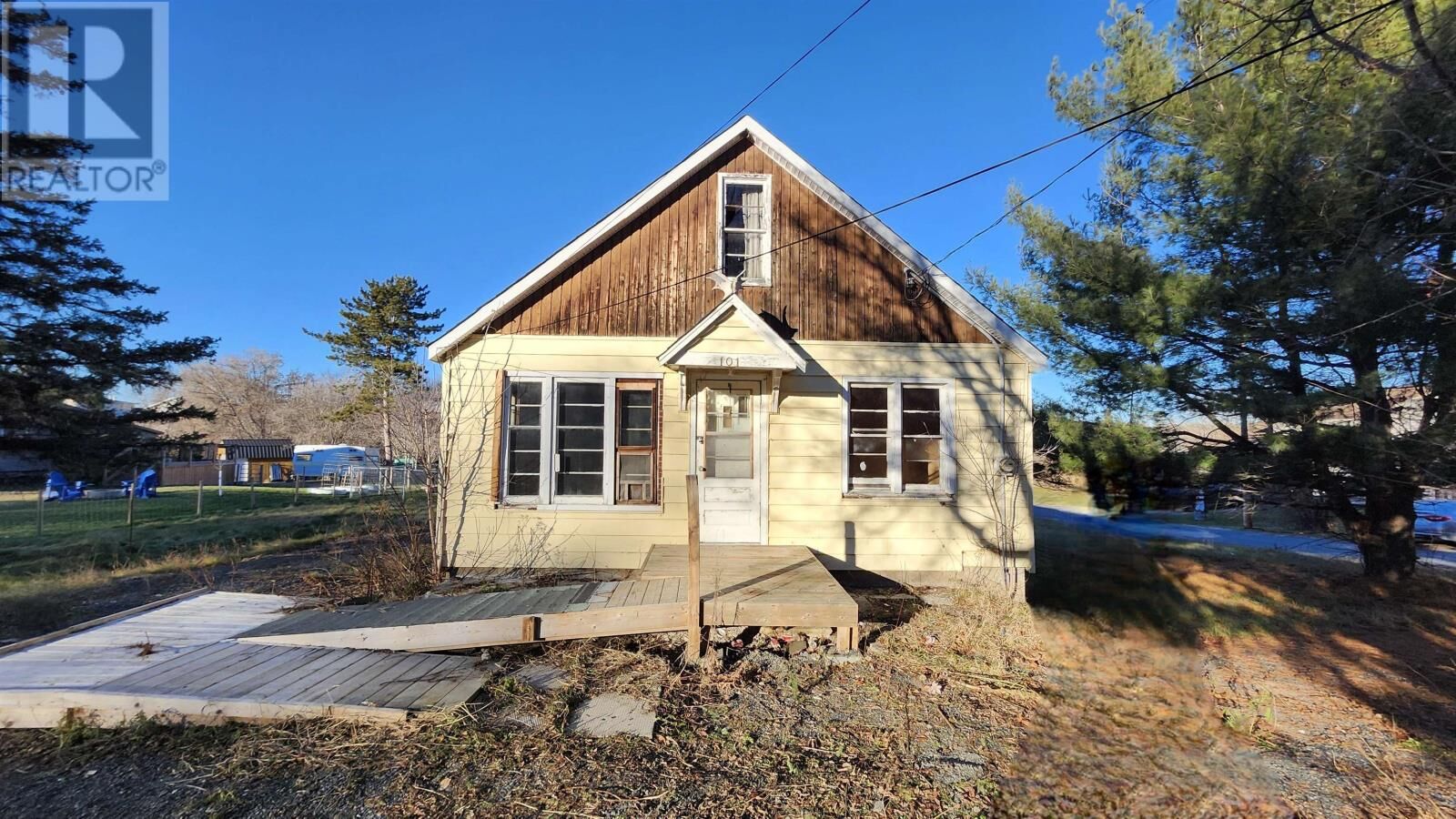 Property Photo: 101 Charles Street ON P0X 1C0