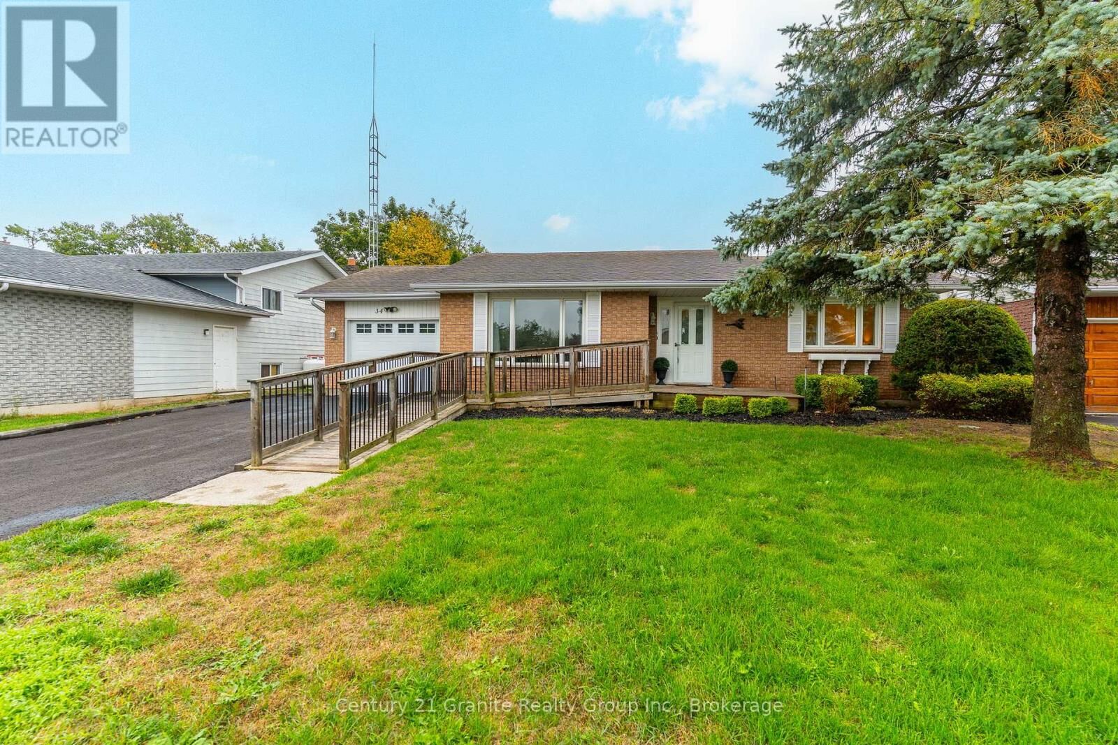 Photo de la propriété: 34 Cedartree Lane ON K0M 1A0