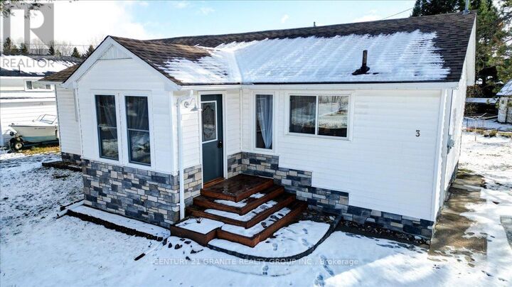 Property Photo:  3 Larch Street  ON K0L 1M0 