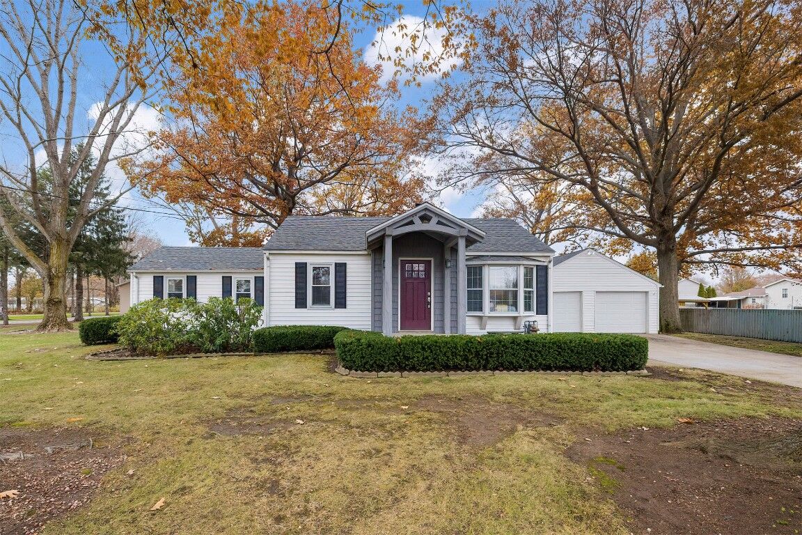 Property Photo:  10352 W Lake Road  PA 16423 