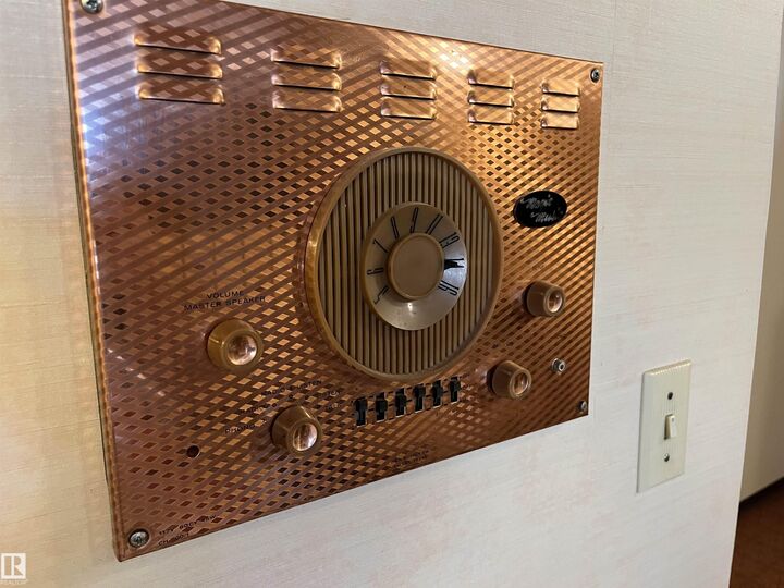 Property Photo:  15416 75 Avenue NW  AB T5R 2Z1 