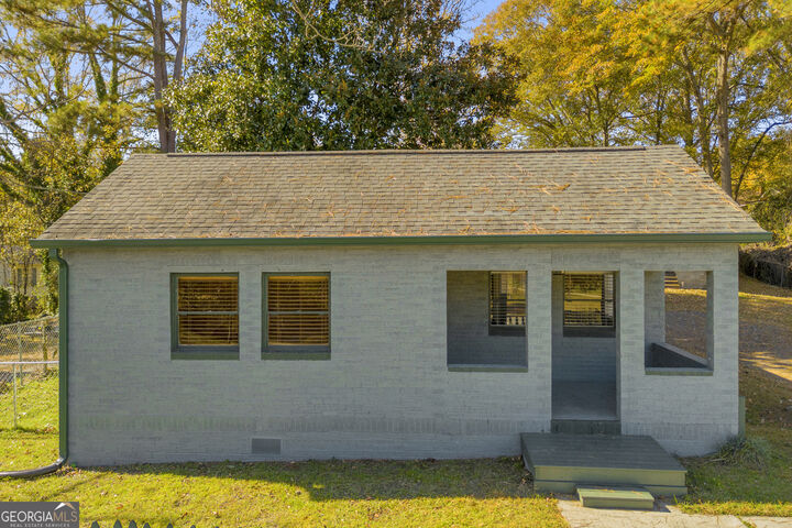 Property Photo:  288 S Broad Street  GA 30577 