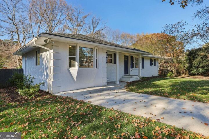 Property Photo: 4938 White Boulevard SW GA 30126