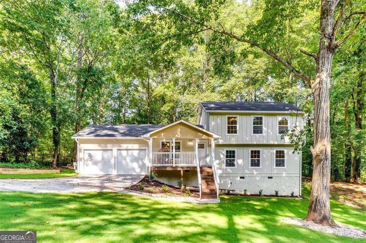 Property Photo: 106 Bob White Drive GA 30281