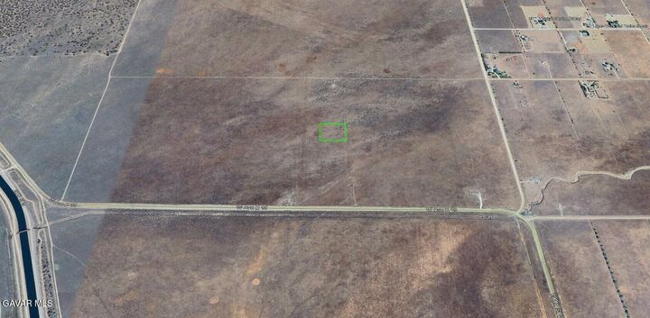 Property Photo:  19300 W Avenue E12  CA 93536 