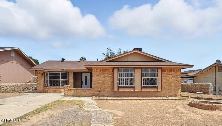 Property Photo:  1604 James Chisum Drive  TX 79936 