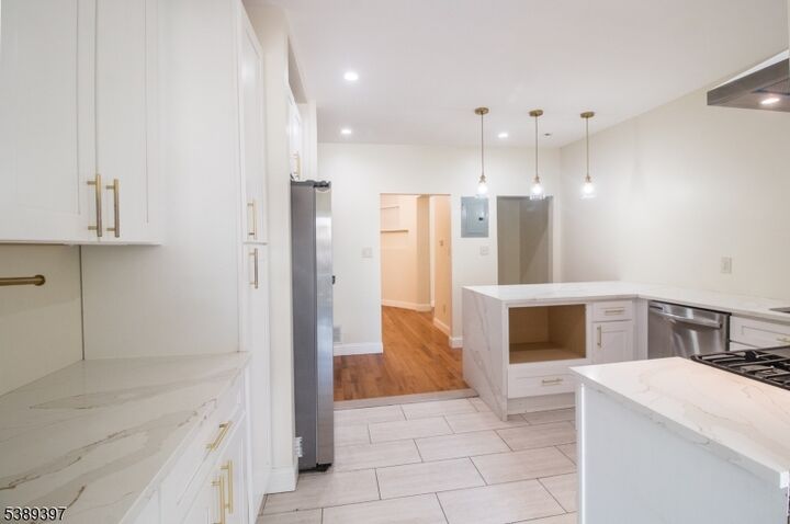 Property Photo: 187 Littleton Ave 1 NJ 07103