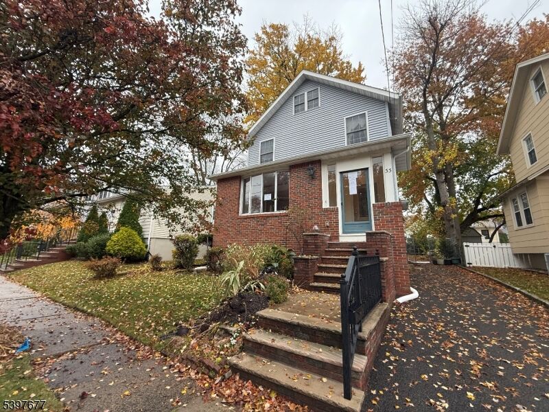 Property Photo:  33 Wall St  NJ 07016 