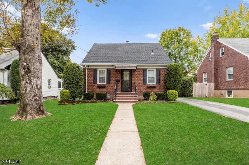 Property Photo: 862 Grant Ave NJ 07607